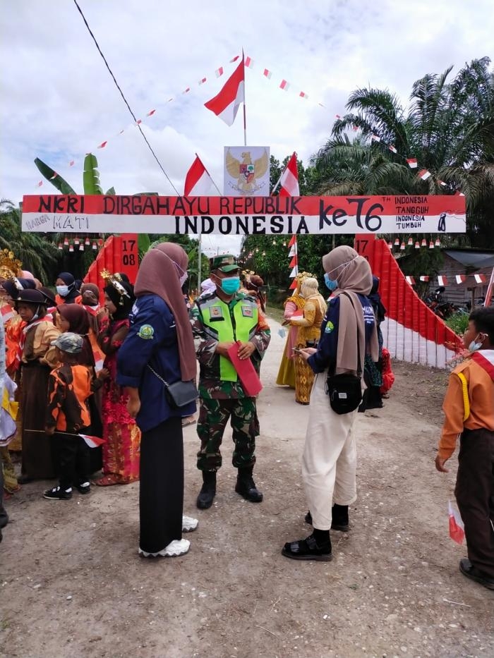 Antisipasi Penyebaran Corona Virus deases, Babinsa Desa Temusai Sertu Pauzi Lakukan Sosialisasi