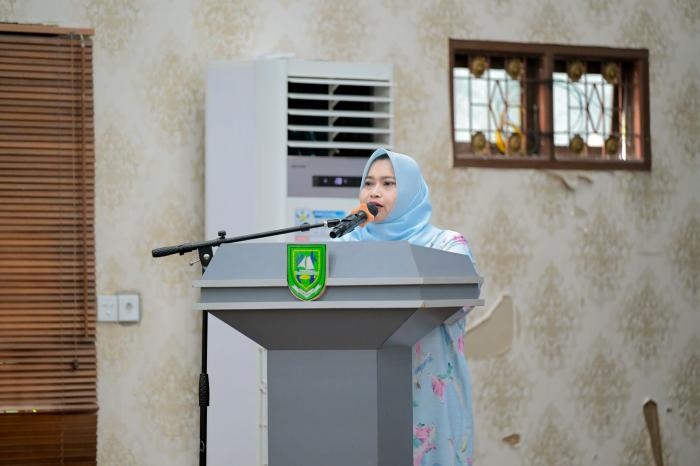 Bupati Bengkalis Kasmarni Berikan Bantuan Seusai Acara Safari Ramadhan di Kecamatan Mandau 