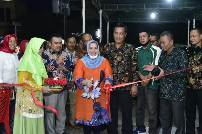 Kukuhkan Team dan Resmikan Posko  Pemenangan Duri Timur, Kasmarni Sampaikan Terimakasih ke Relawan