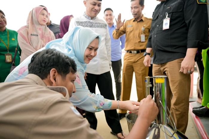 Bupati Bengkalis Kasmarni Tegaskan BBM SPBU Diprioritaskan Untuk Masyarakat 