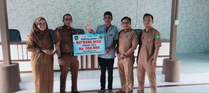 Pemdes Kembung Luar Kembali Salurkan Dana BLT Untuk Triwulan Terakhir Tahun 2023