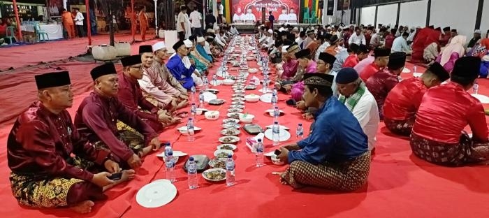 Jaga Persatuan dan Nilai-nilai Budaya Bupati Bengkalis Kasmarni Hadiri Kenduri Adat 