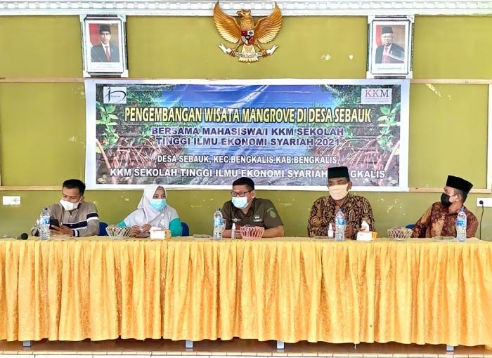 Mahasiswa STIE Syariah Dorong Pengembangan Wisata Mangrove di Bengkalis