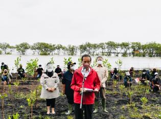 Dalam Kunkernya Ke Desa Muntai, Jokowi Ucapkan Terimakasih Kepada Masyarakat Bengkalis